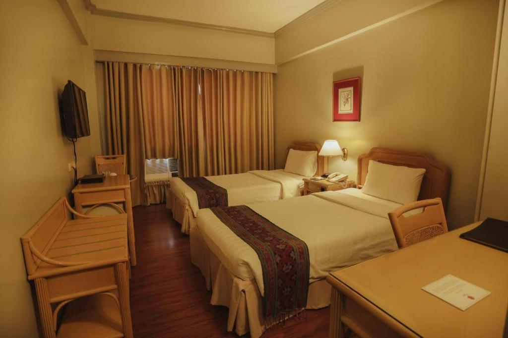 Casa Leticia Boutique Hotel Davao City Exterior foto